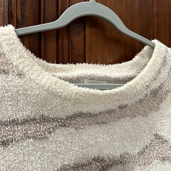 Barefoot Dreams sweater - Picture 4 of 8